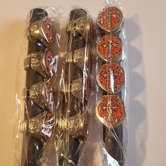 Lot of 12 Red Cross Shield & Bead Silver Adjustable Size Rings - Picture 3 of 5
